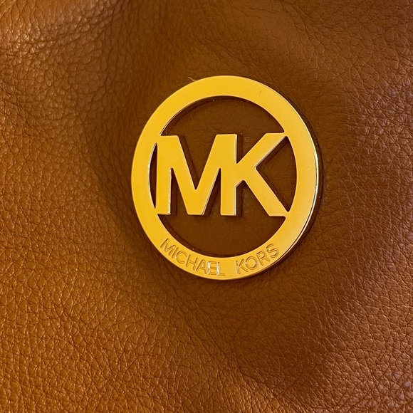 Sold MICHAEL KORS Pebble Leather Fulton Chain Med Shoulder Tote Luggage Brown - Picture 4 of 14